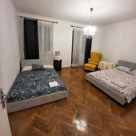 Apartroom Royal Near Plac Konstytucji Dnf Апартаменты *